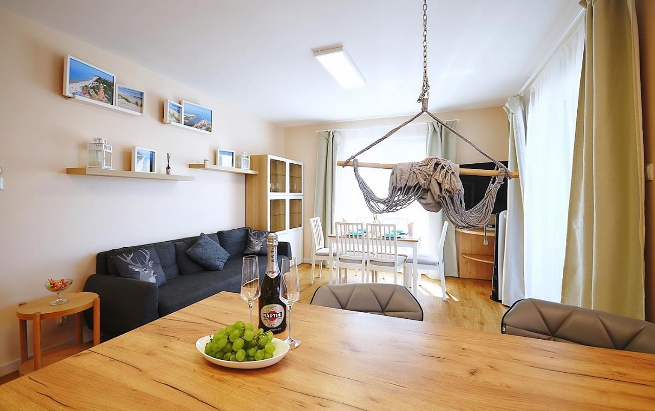 Апартаменти Apartament Premium Mikiniki Колобжег Екстер'єр фото